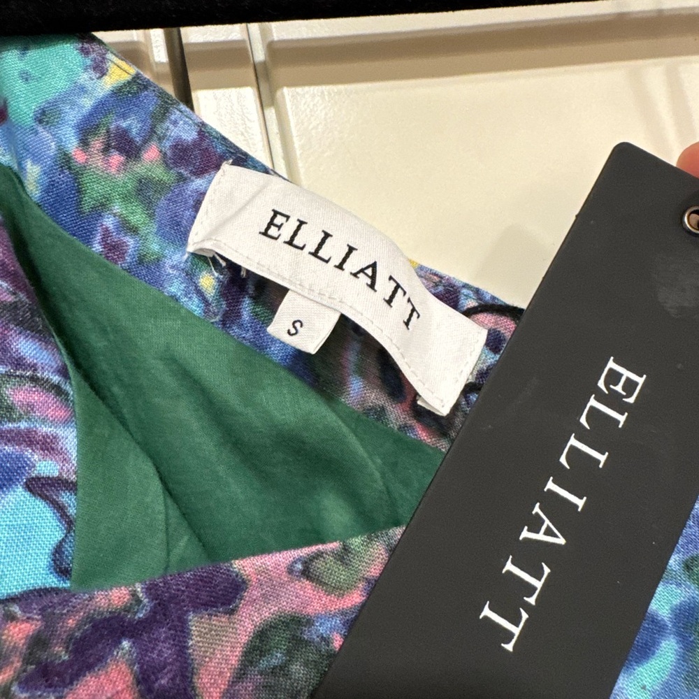 Elliatt Size small one shoulder floral dress - Picture 3 of 4